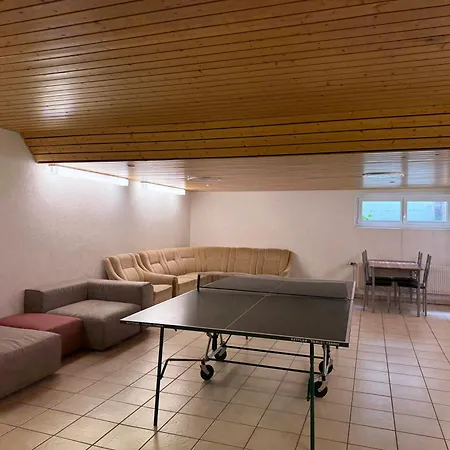 Sonniges Budget Лойкербад